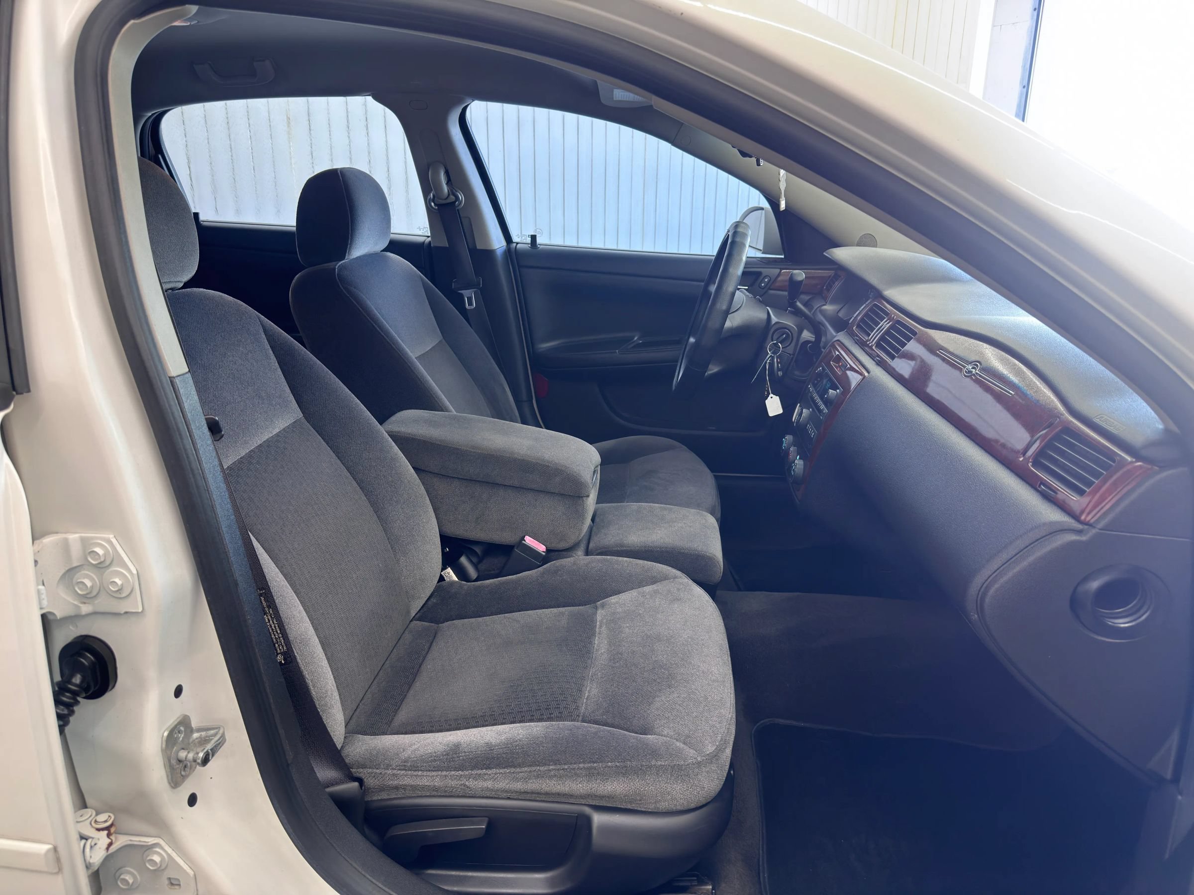 Used 2006 Chevrolet Impala LS FWD image 10