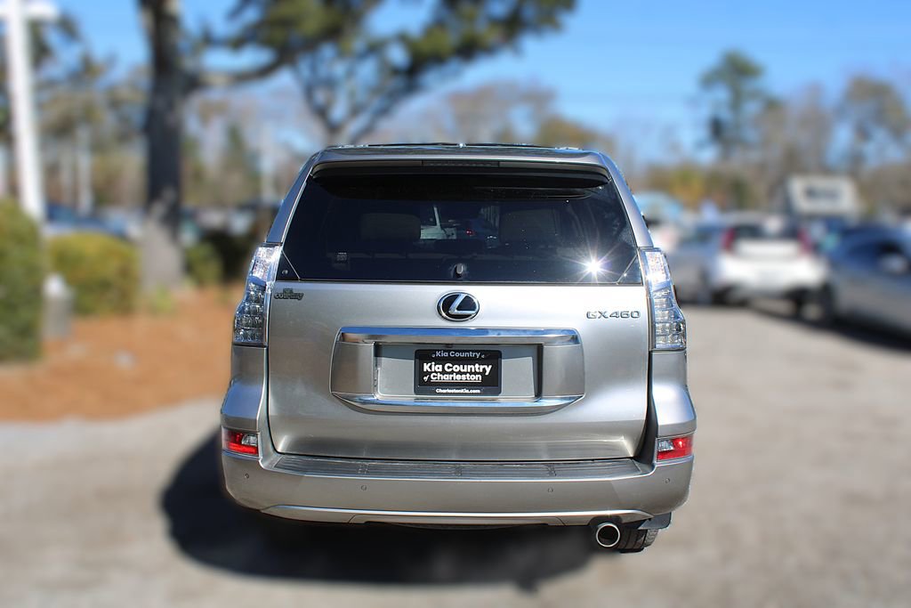 Used 2023 Lexus GX 460 Premium w/ Premium Package image 8