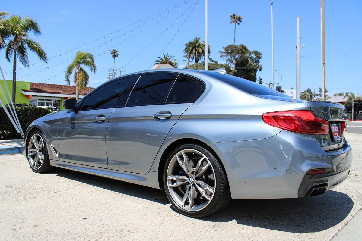 Used 2020 BMW M550i xDrive w/ Executive Package AWD/4WD image 3