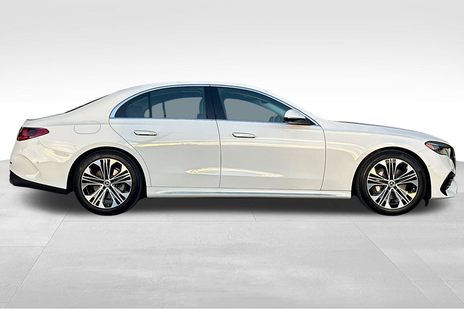 Certified 2025 Mercedes-Benz E 350 Sedan image 4