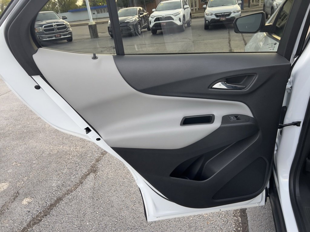 Used 2022 Chevrolet Equinox LS w/ LS Convenience Package image 15