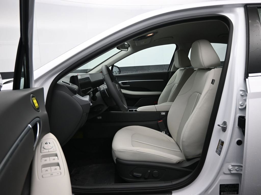 New 2026 Hyundai Sonata SEL FWD image 23