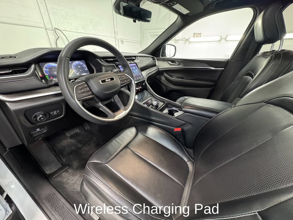 Used 2024 Jeep Grand Cherokee Limited w/ Luxury Tech Group II AWD/4WD image 14