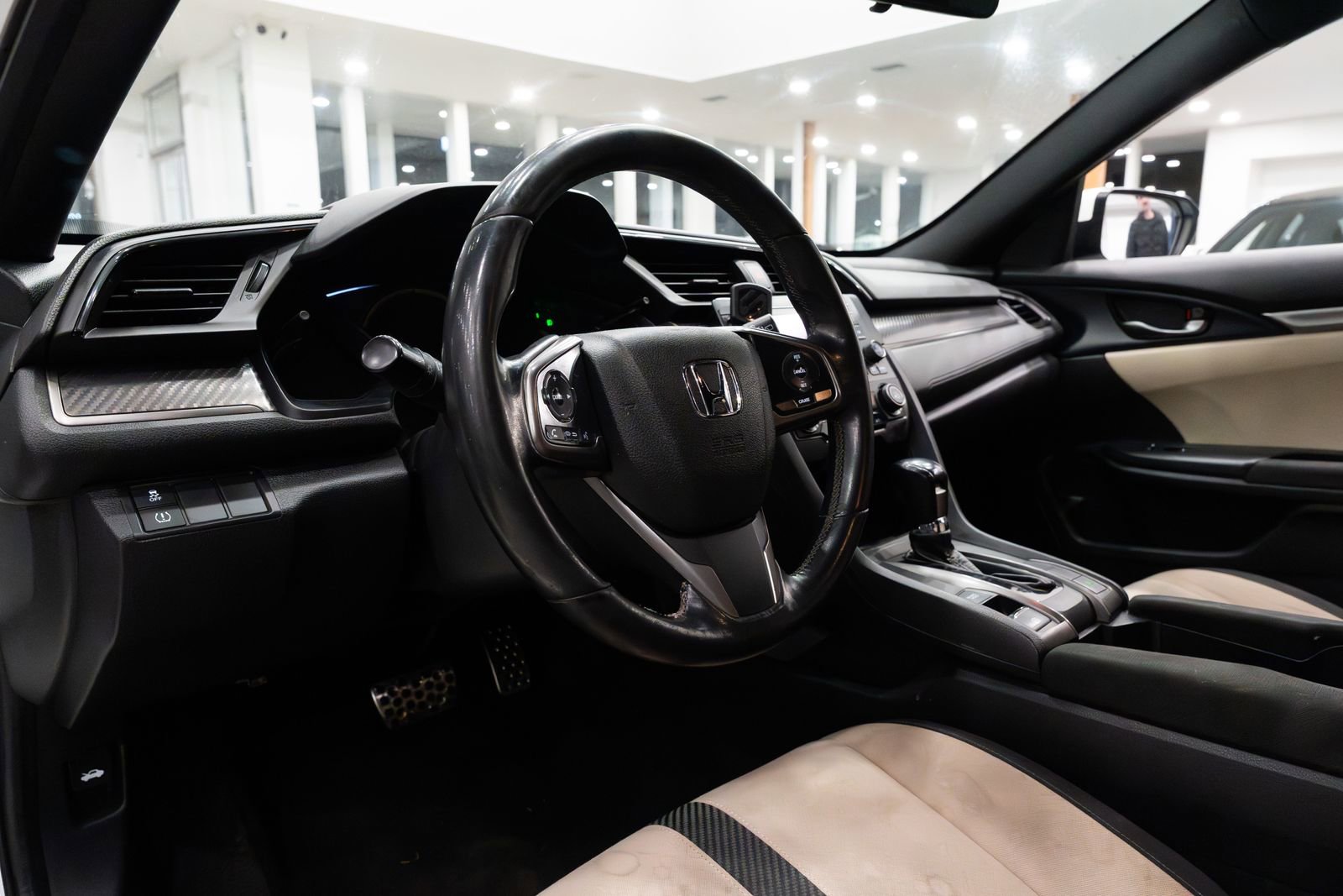 Used 2018 Honda Civic Sport image 7