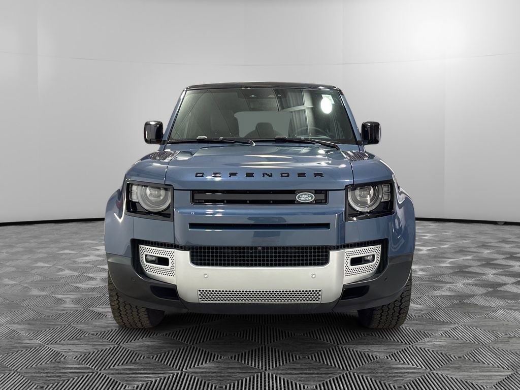 Used 2024 Land Rover Defender 110 SE image 8