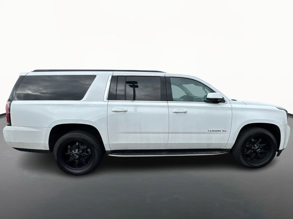 Used 2020 GMC Yukon XL SLT w/ HD Trailering Package image 2