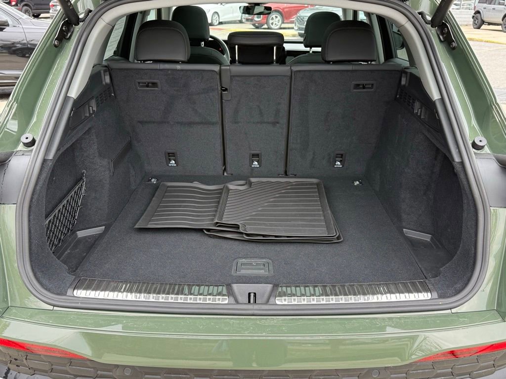 Used 2025 Audi Q5 Premium Plus w/ Premium Plus AWD/4WD image 17