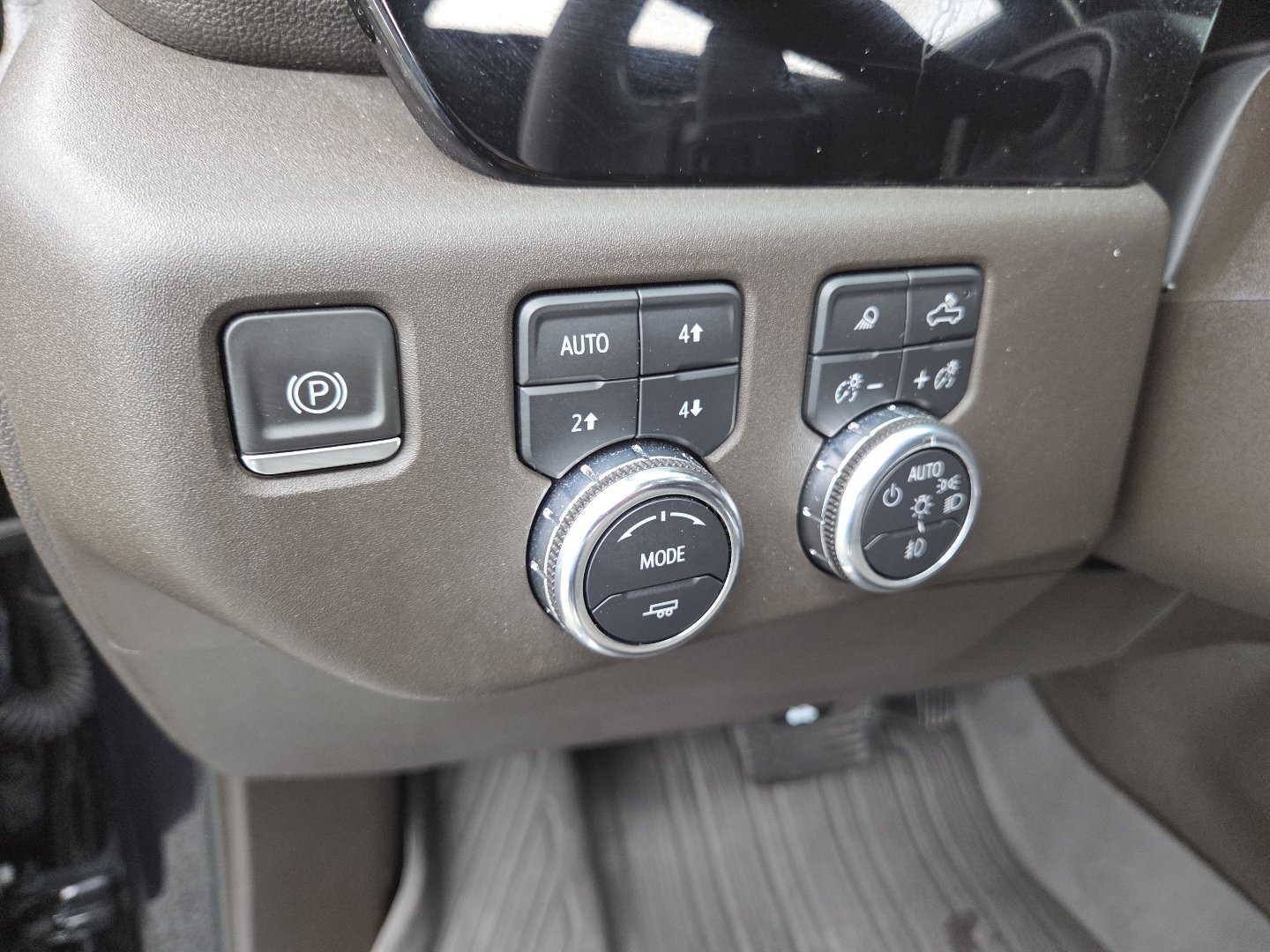 Used 2023 GMC Sierra 1500 SLT AWD/4WD image 6