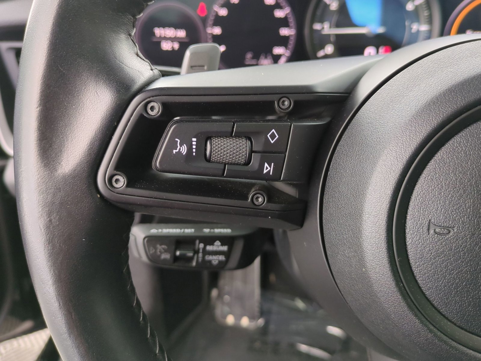 Used 2020 Porsche 911 Carrera S image 30