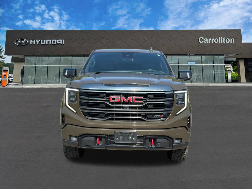 Used 2024 GMC Sierra 1500 AT4 w/ Technology Package AWD/4WD image 2