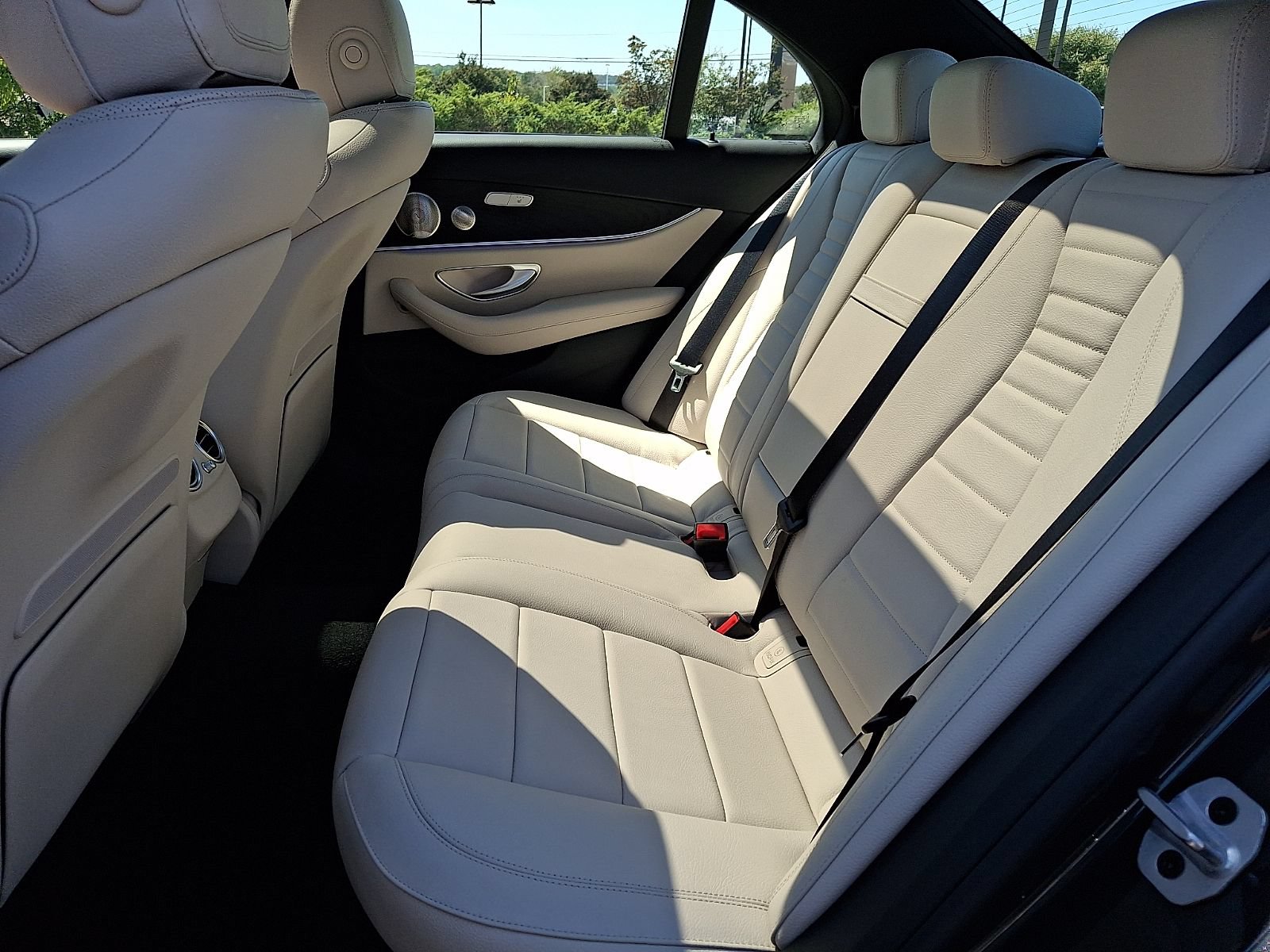 Certified 2023 Mercedes-Benz E 350 4MATIC Sedan image 9