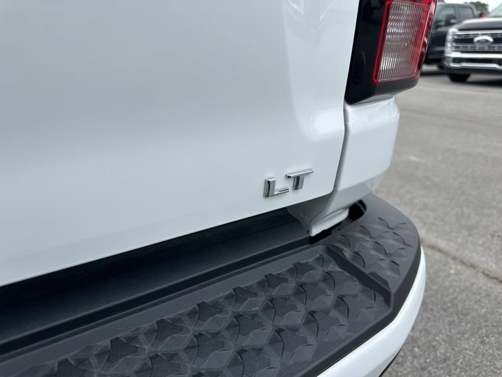 Used 2024 Chevrolet Colorado LT w/ LT Convenience Package III image 11