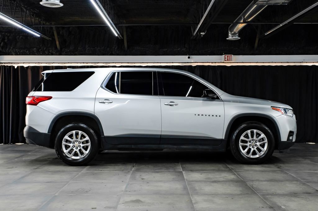 Used 2020 Chevrolet Traverse LS w/ LPO, Blackout Package image 9