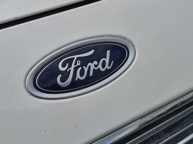 Used 2017 Ford Fusion SE FWD image 27