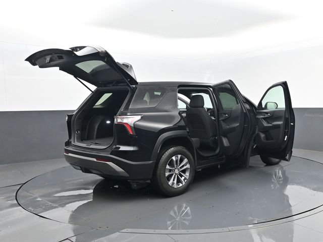 Used 2025 Chevrolet Equinox LT image 30