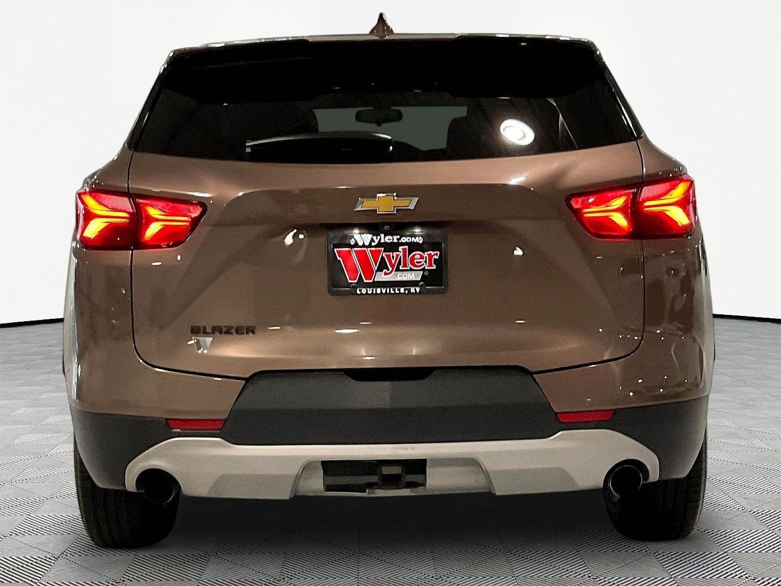 Used 2019 Chevrolet Blazer LT w/ LPO, Cargo Package FWD image 5