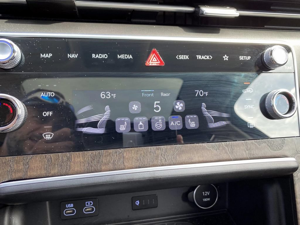 Used 2025 Genesis GV80 2.5T Select AWD/4WD image 17
