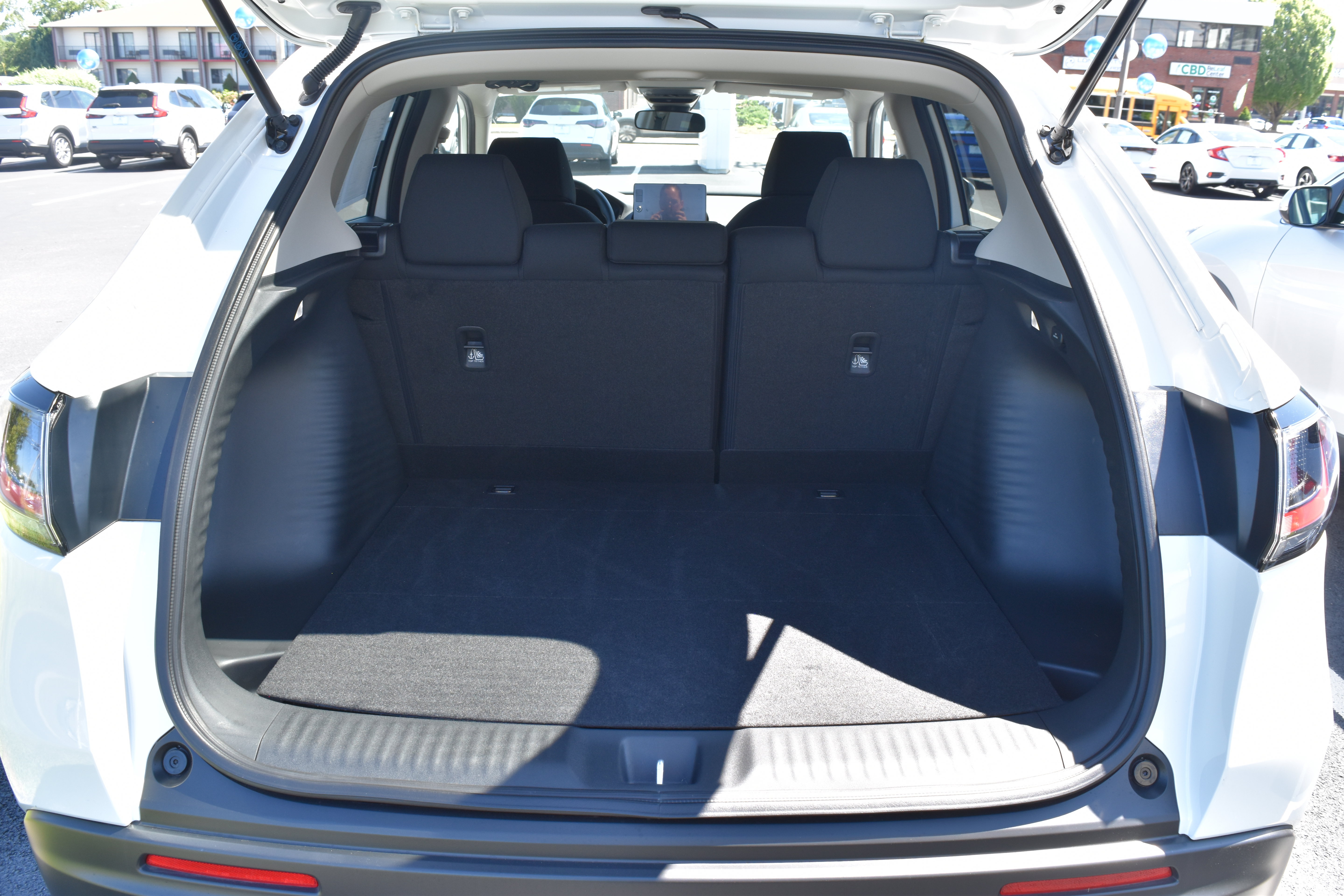 Certified 2026 Honda HR-V LX image 10