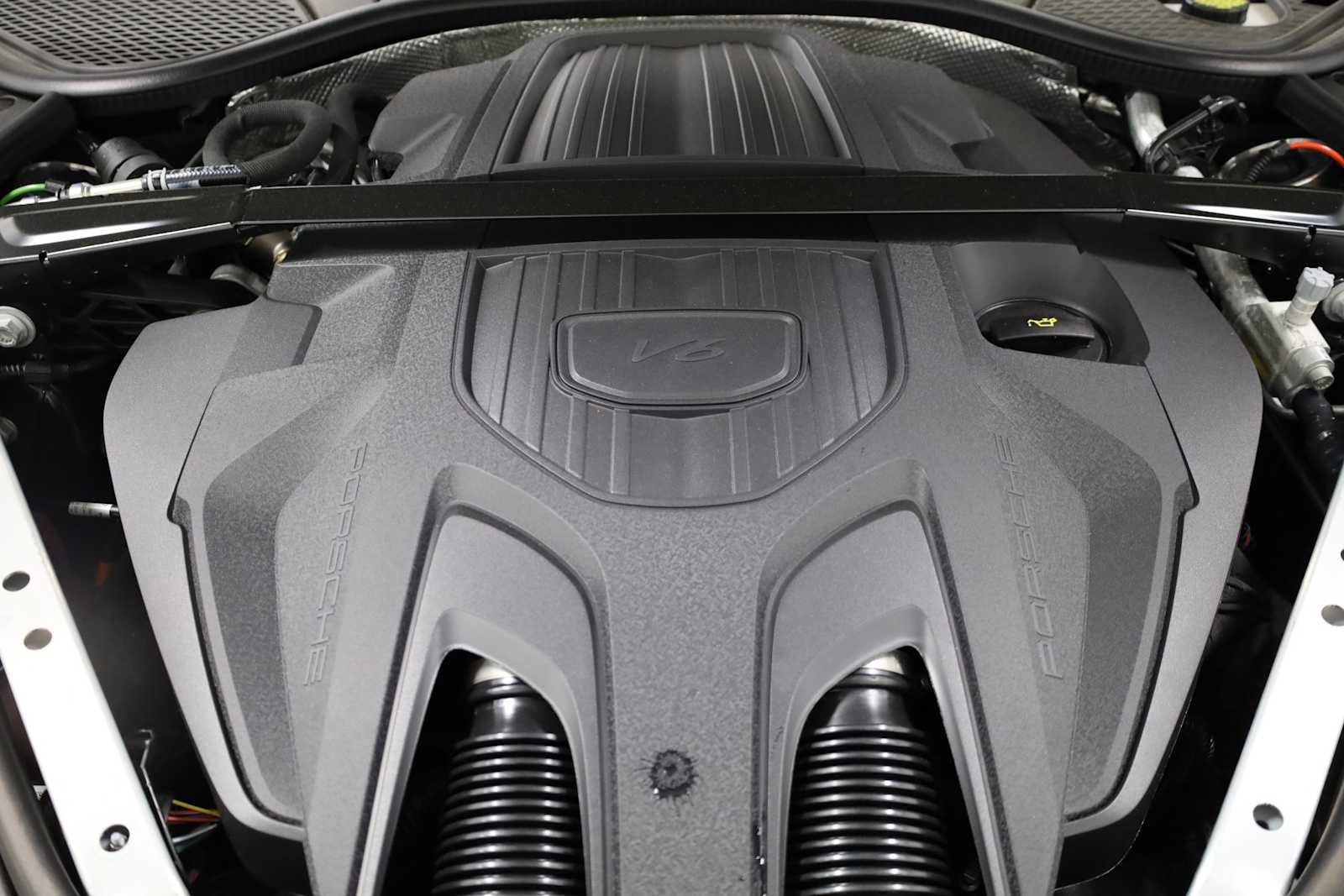 New 2025 Porsche Panamera 4 image 40
