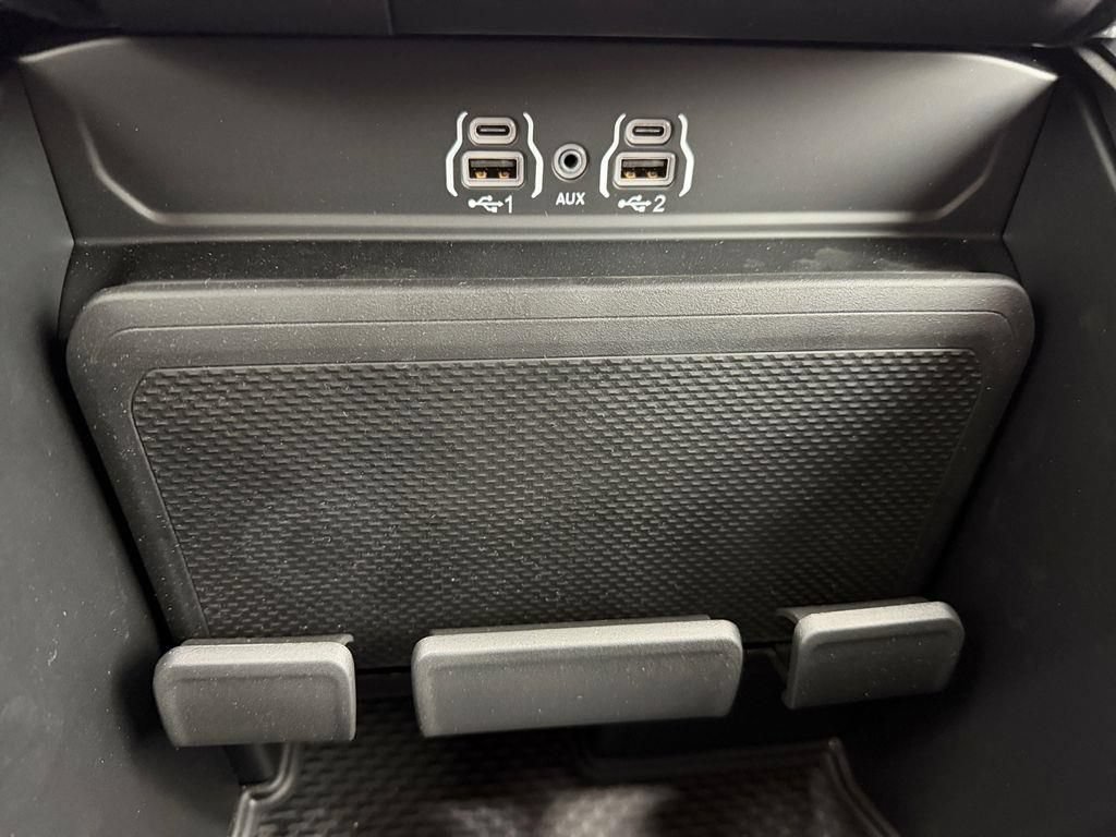 New 2026 RAM 2500 Big Horn AWD/4WD image 22