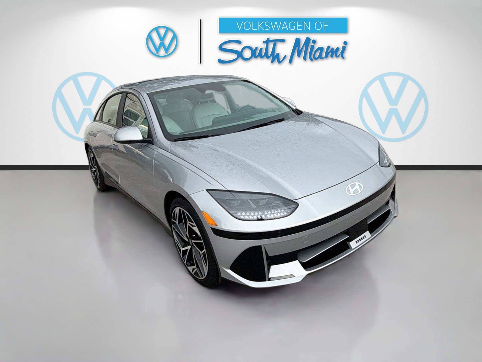 Used 2024 Hyundai Ioniq 6 SEL RWD image 1