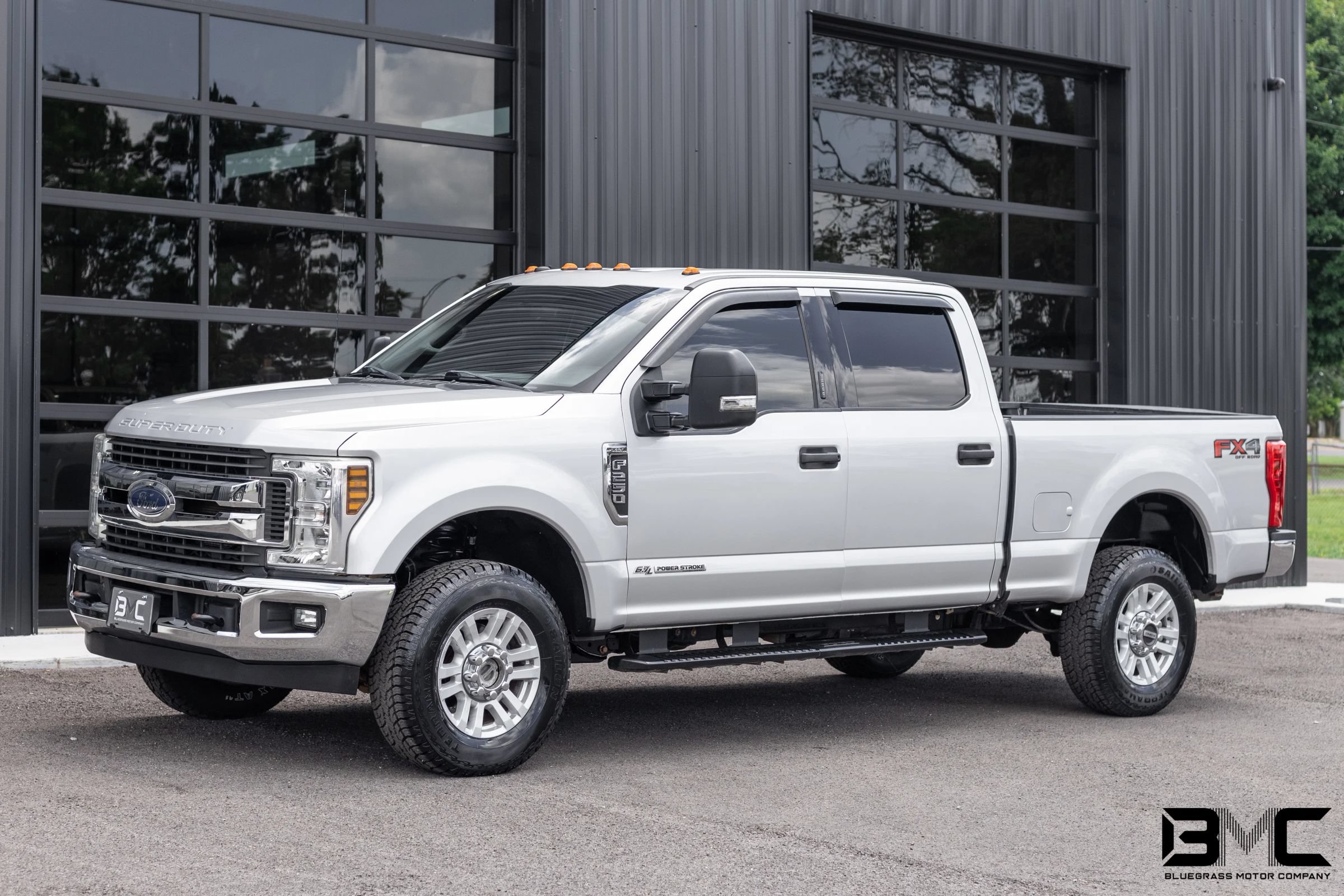 Used 2019 Ford F250 XLT w/ XLT Value Package AWD/4WD image 2