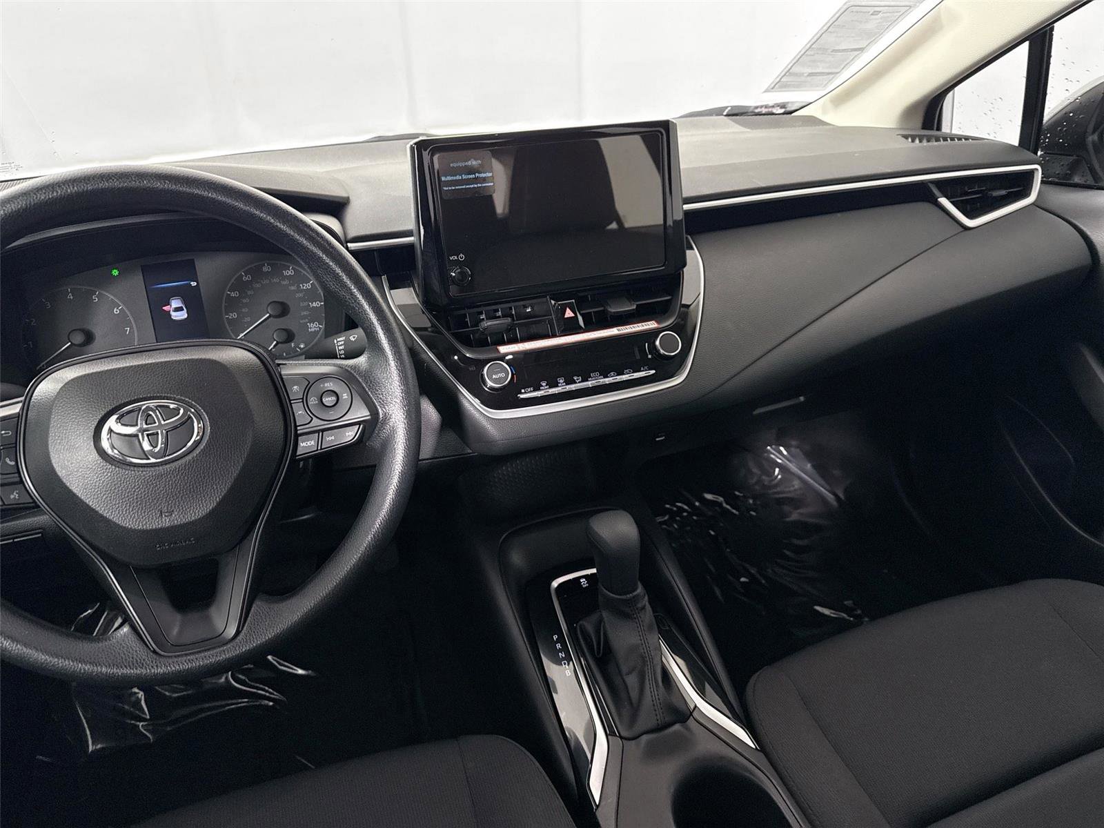 Certified 2025 Toyota Corolla LE image 30