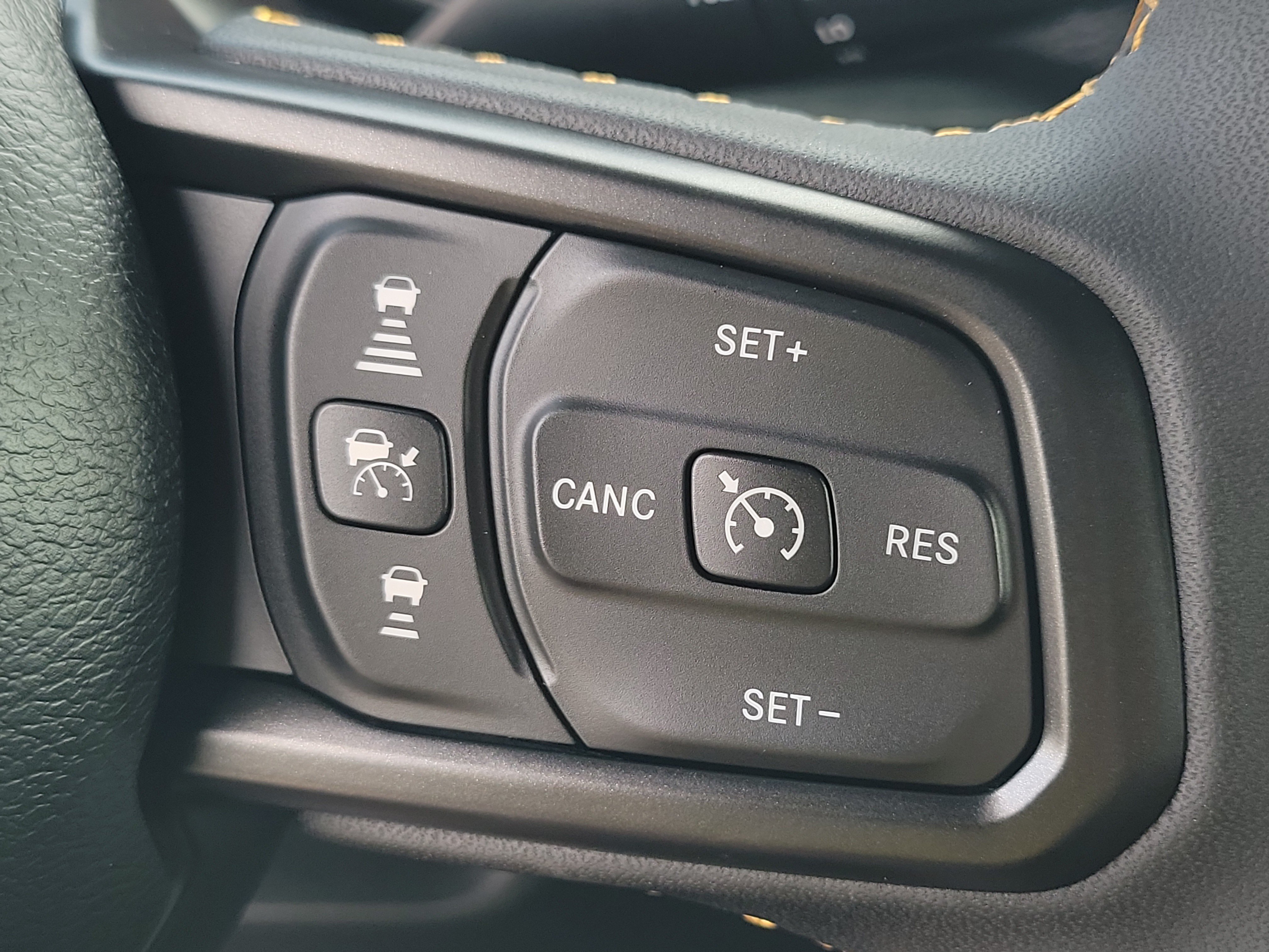 Used 2024 Jeep Wrangler Unlimited Sport AWD/4WD image 18