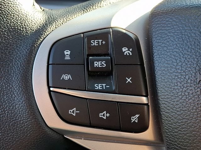 Used 2023 Ford Explorer XLT w/ Equipment Group 202A AWD/4WD image 23
