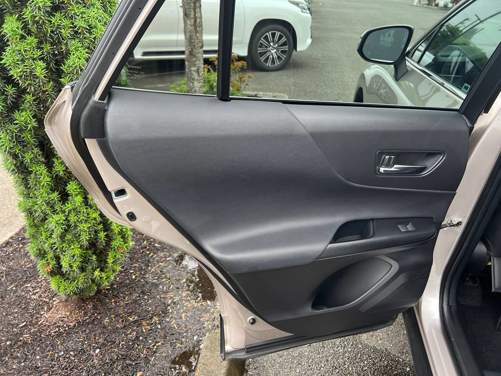 Certified 2023 Toyota Venza LE AWD/4WD image 16