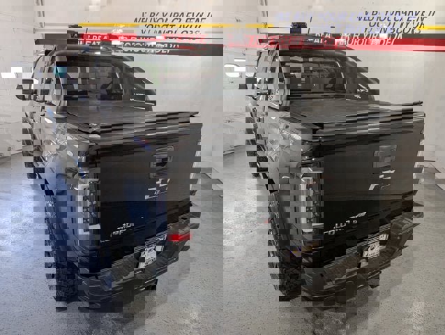 Used 2018 Chevrolet Colorado ZR2 w/ ZR2 Midnight Special Edition image 5