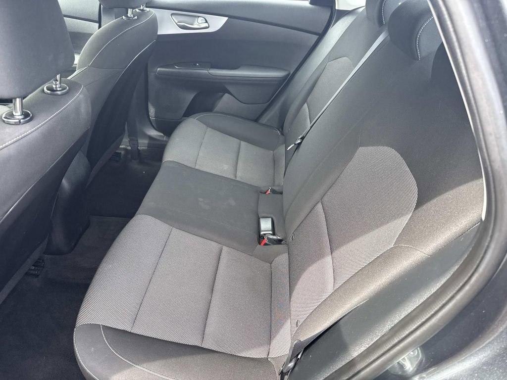 Used 2023 Kia Forte LXS FWD image 13