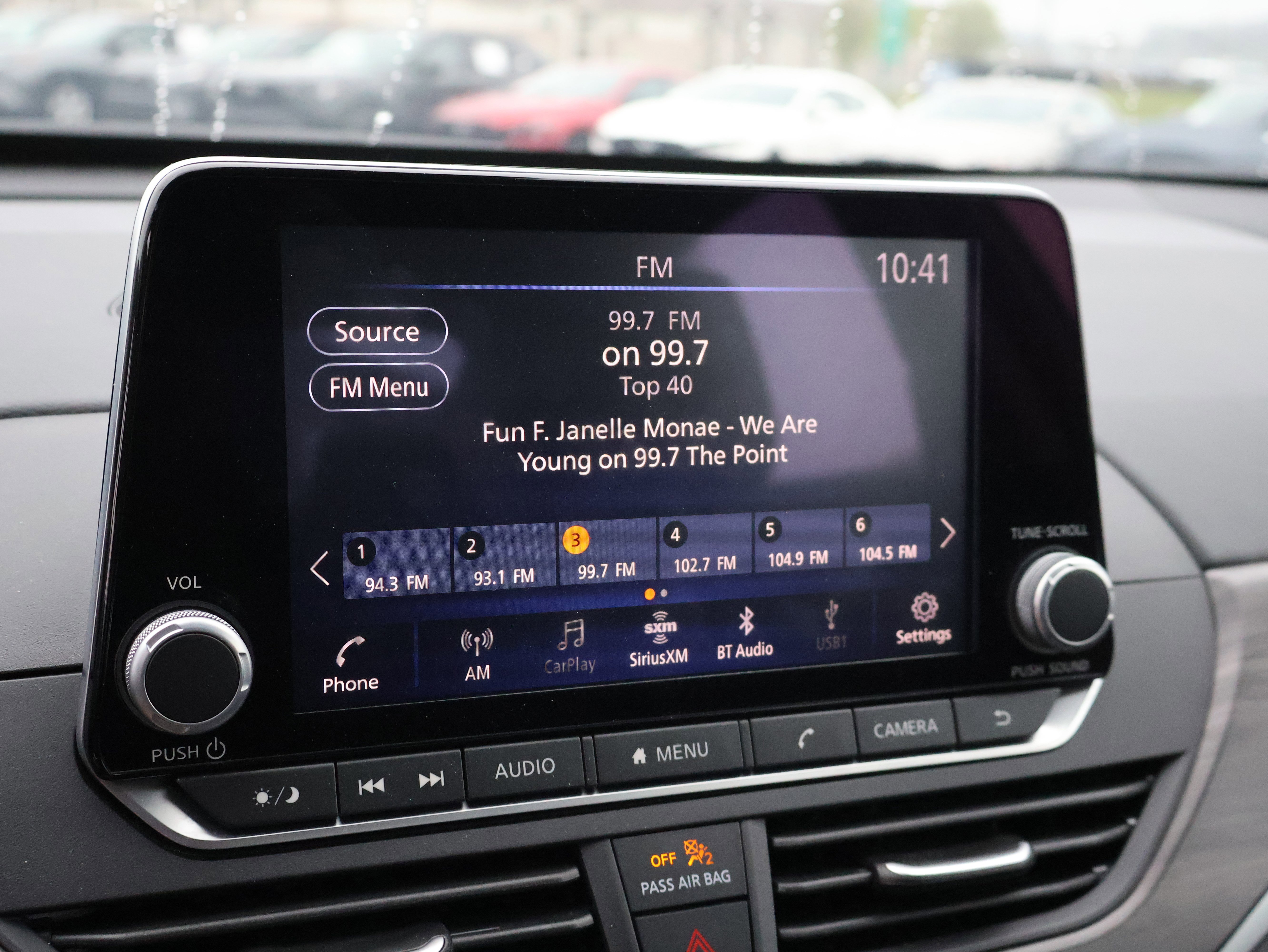 Used 2025 Nissan Altima 2.5 SV image 23