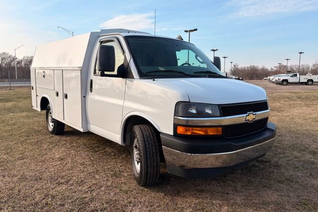 Used 2022 Chevrolet Express 3500 w/ Power Convenience Package image 15