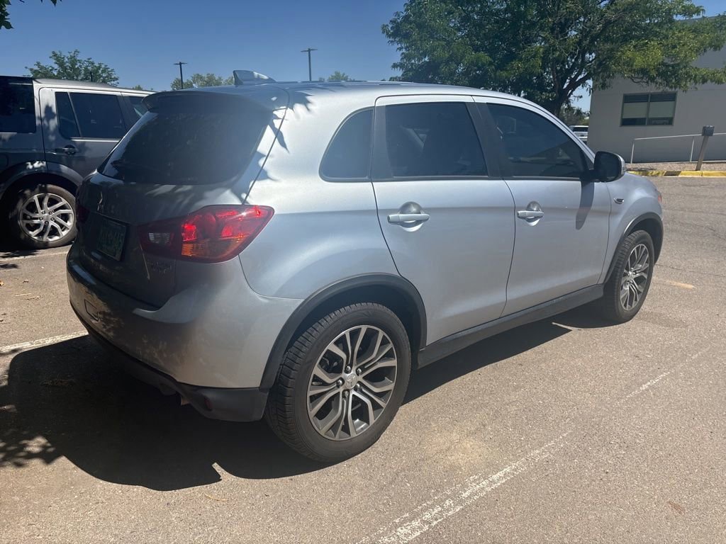 Used 2017 Mitsubishi Outlander Sport LE AWD/4WD image 3