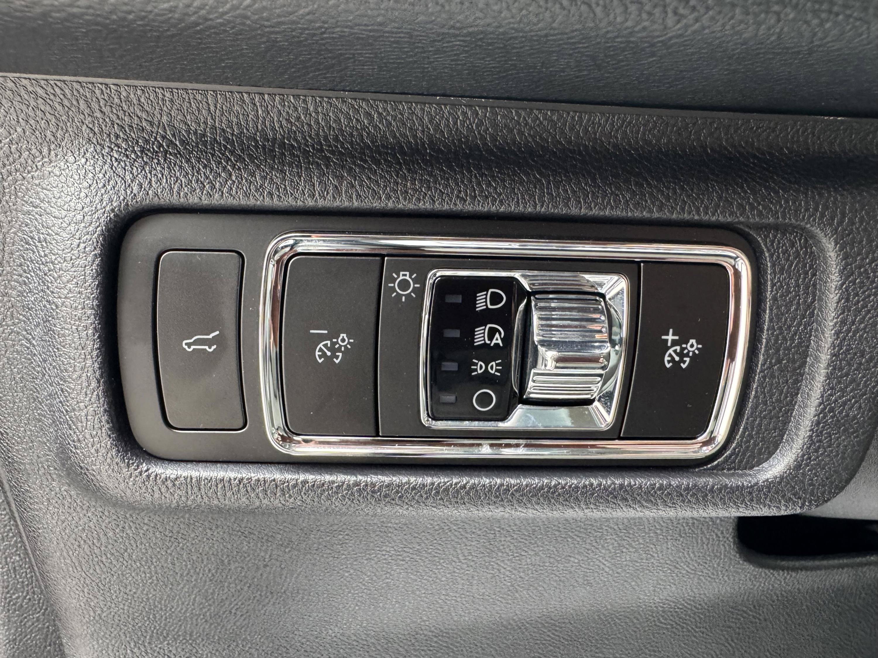 New 2026 Lincoln Corsair Premiere AWD/4WD image 17