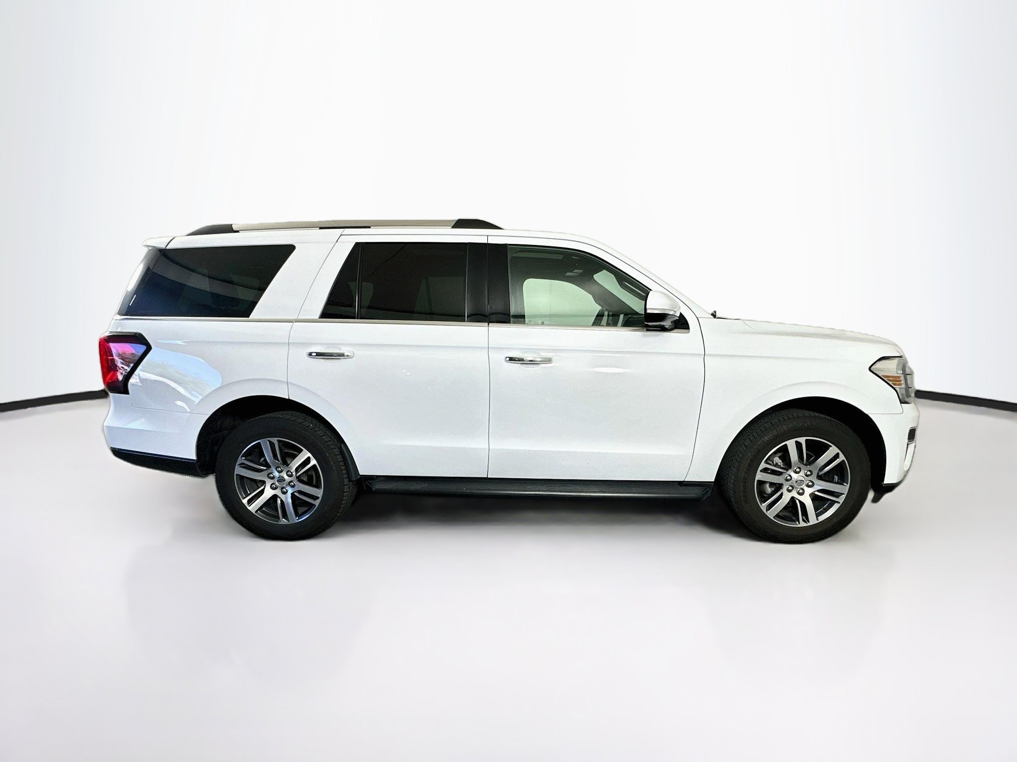 Used 2024 Ford Expedition Limited RWD image 10