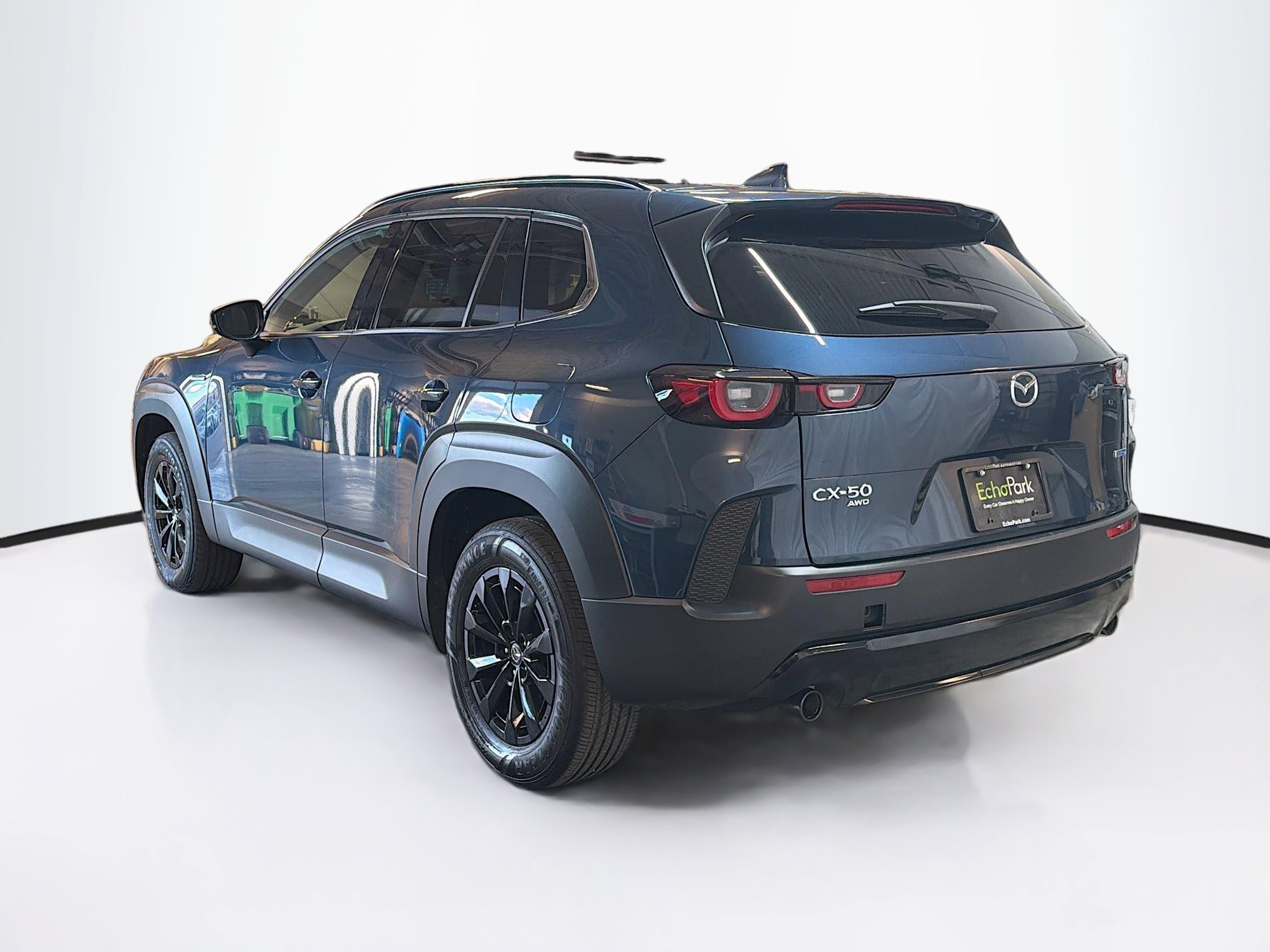 Used 2025 MAZDA CX-50 AWD 2.5 Hybrid w/ Premium Pkg image 5
