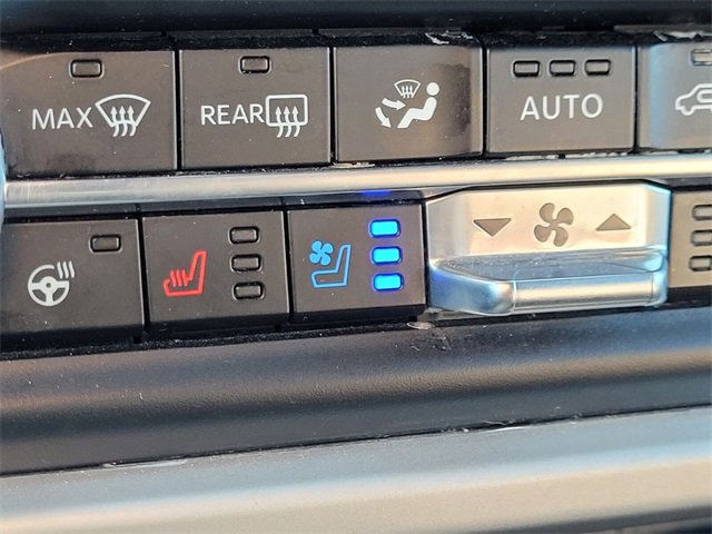 Used 2023 Ford Expedition Max Limited image 26