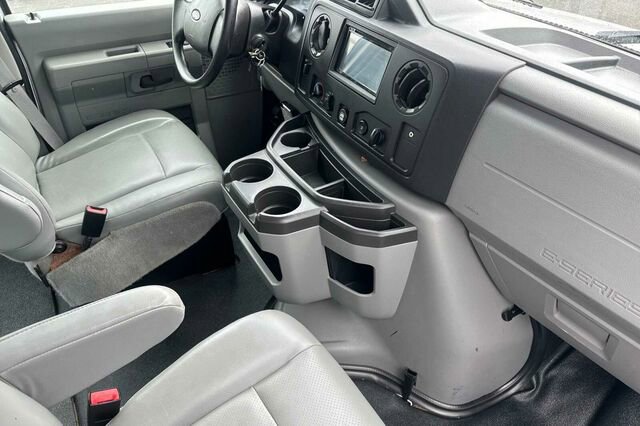 Used 2014 Ford E-150 and Econoline 150 w/ Power Group image 15