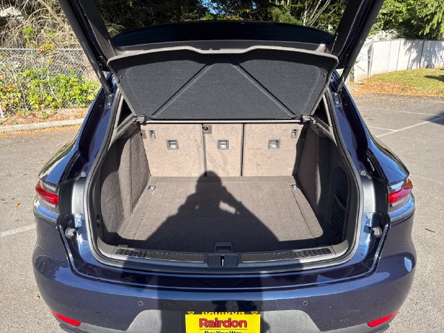 Used 2021 Porsche Macan S AWD/4WD image 24