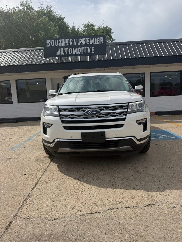 Used 2019 Ford Explorer Limited w/ Ford Safe & Smart Package FWD image 2