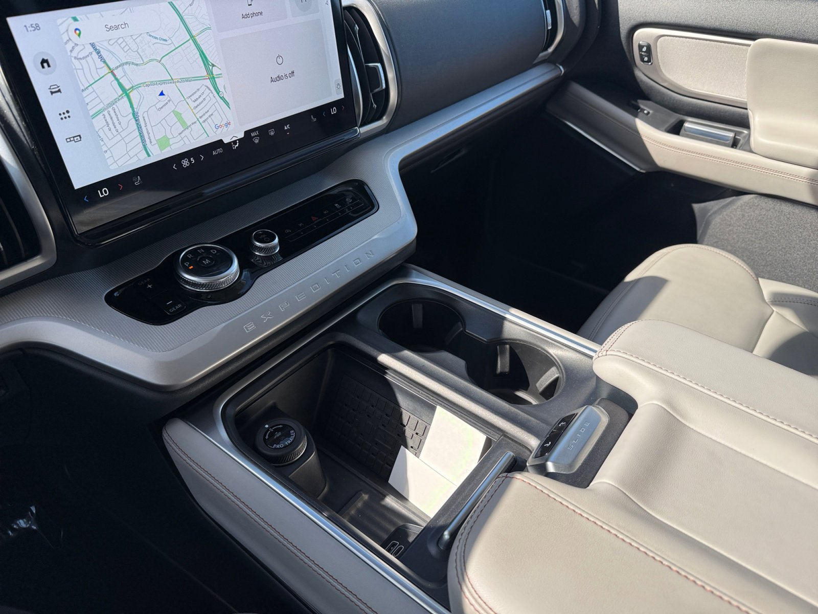 Certified 2025 Ford Expedition Active image 13