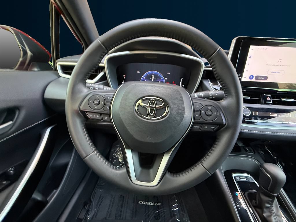 Used 2025 Toyota Corolla XSE FWD image 13