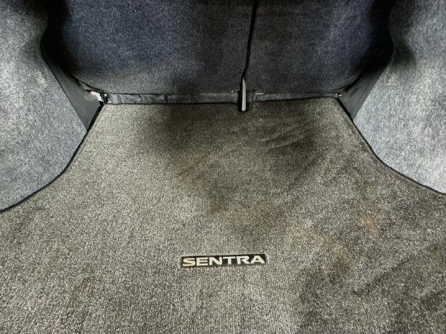 Used 2018 Nissan Sentra SV FWD image 32