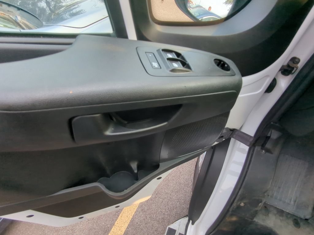 Used 2025 RAM ProMaster 2500 w/ U-Haul Equipment Group FWD image 8