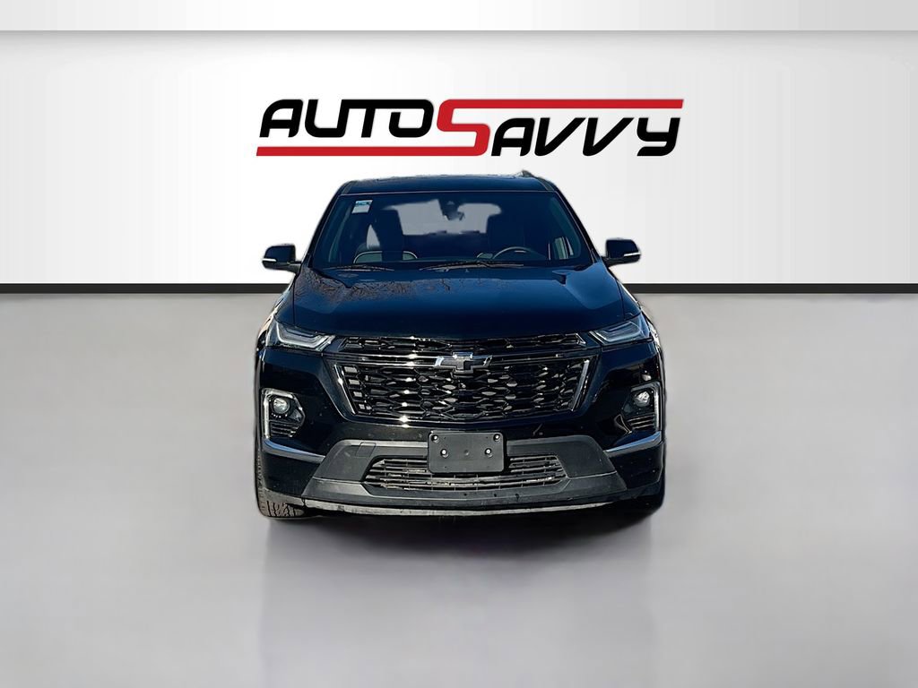 Used 2023 Chevrolet Traverse Premier image 2