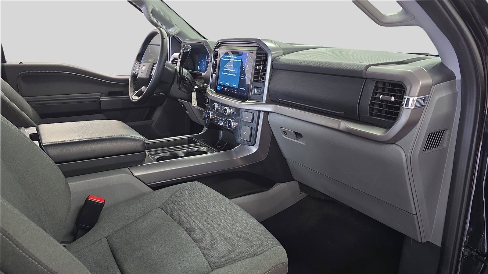 Used 2025 Ford F150 XLT w/ Equipment Group 301A Standard AWD/4WD image 13