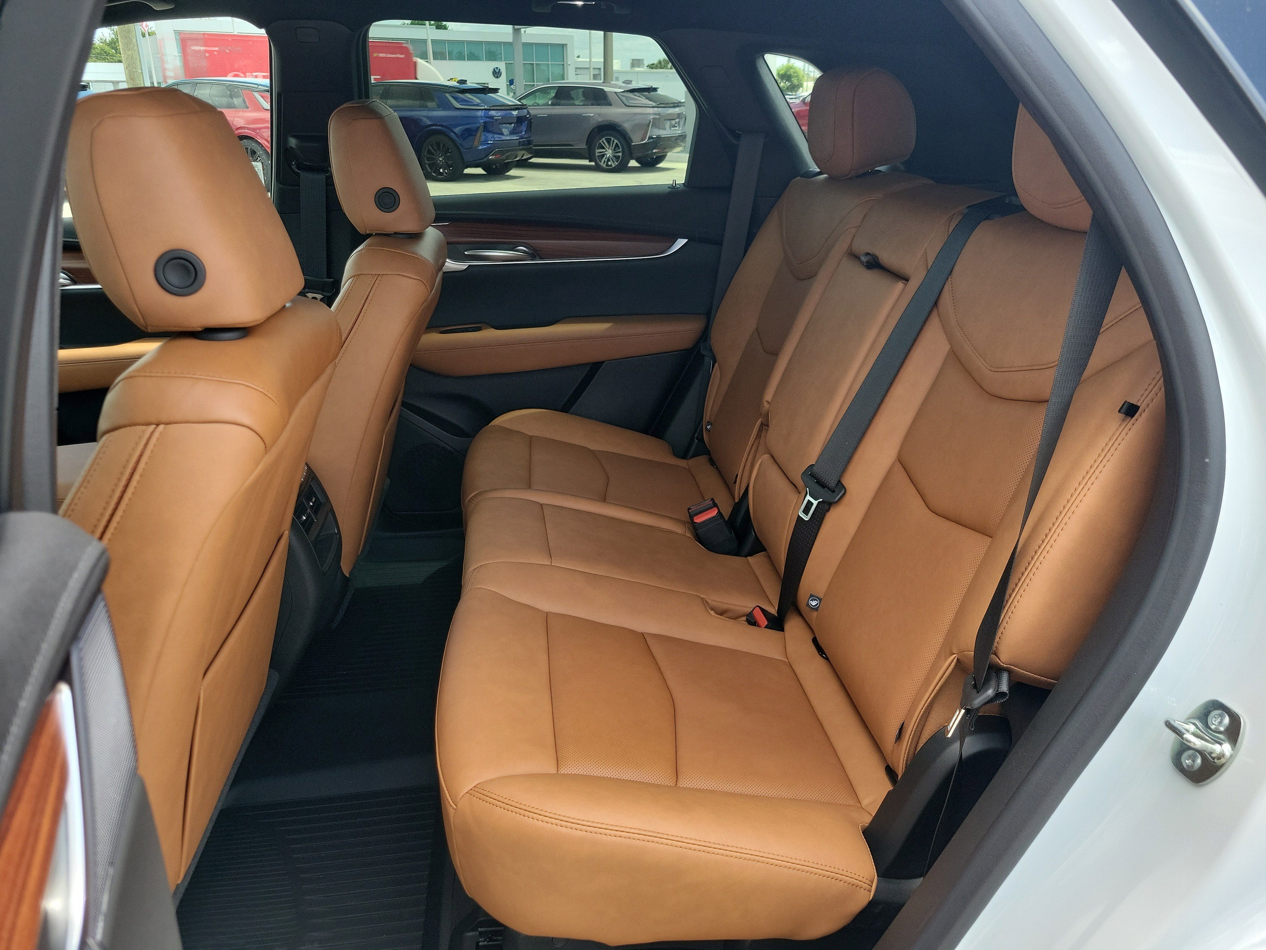 New 2026 Cadillac XT5 Premium Luxury w/ Driver Assist Package FWD image 17