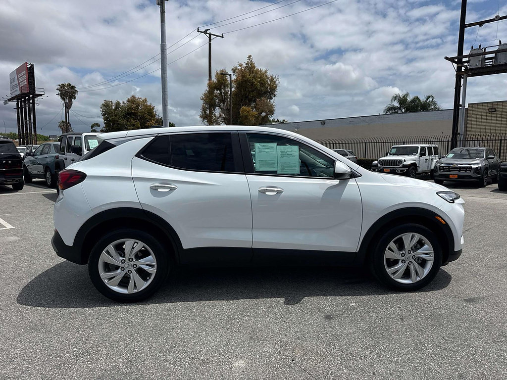 Used 2025 Buick Encore GX Preferred FWD image 2